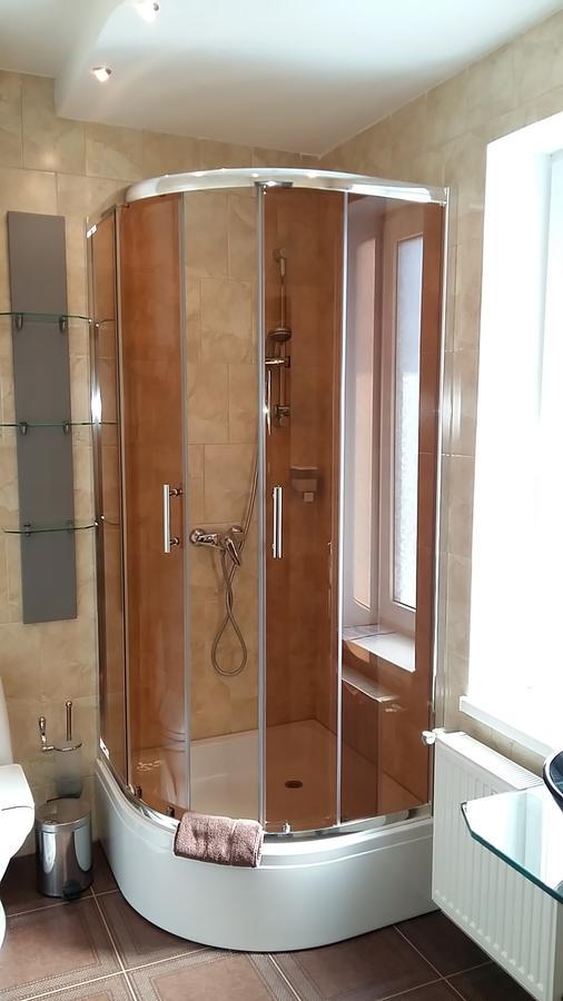 Henry Ford Mini Hotel Odessa Extérieur photo
