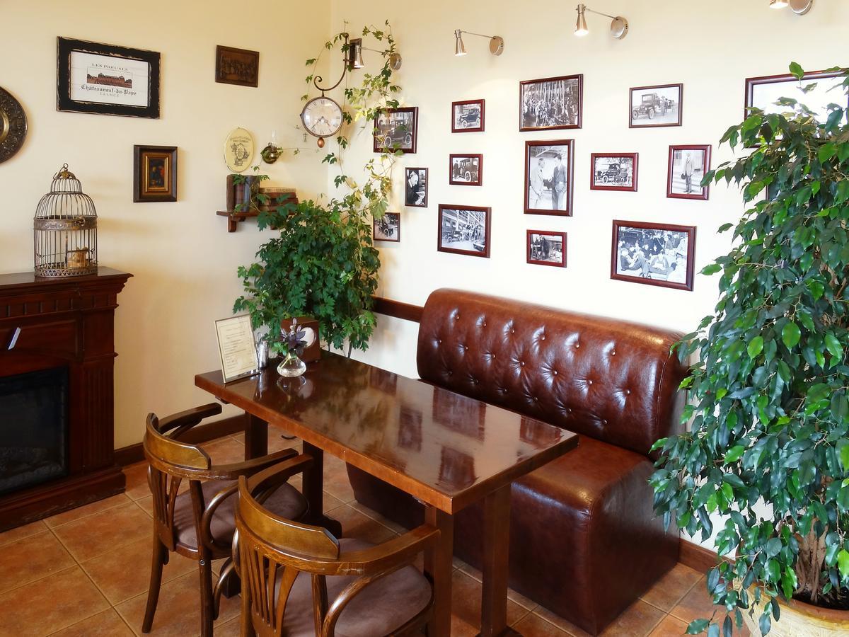 Henry Ford Mini Hotel Odessa Extérieur photo